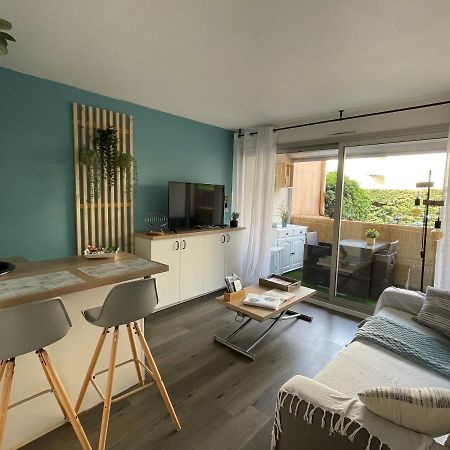 Chaleureux Appartement Face Au Port Sta Lucia, Tout A Pieds, Wifi Сен-Рафаель Екстер'єр фото