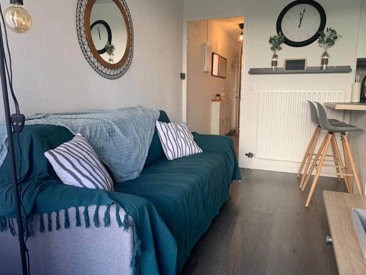 Chaleureux Appartement Face Au Port Sta Lucia, Tout A Pieds, Wifi Сен-Рафаель Екстер'єр фото