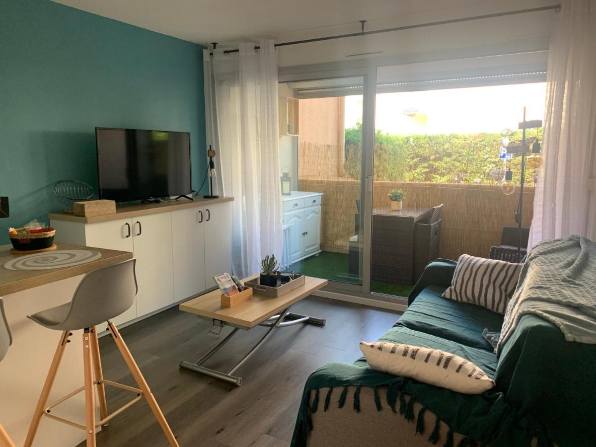 Chaleureux Appartement Face Au Port Sta Lucia, Tout A Pieds, Wifi Сен-Рафаель Екстер'єр фото