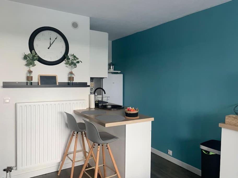Chaleureux Appartement Face Au Port Sta Lucia, Tout A Pieds, Wifi Сен-Рафаель Екстер'єр фото