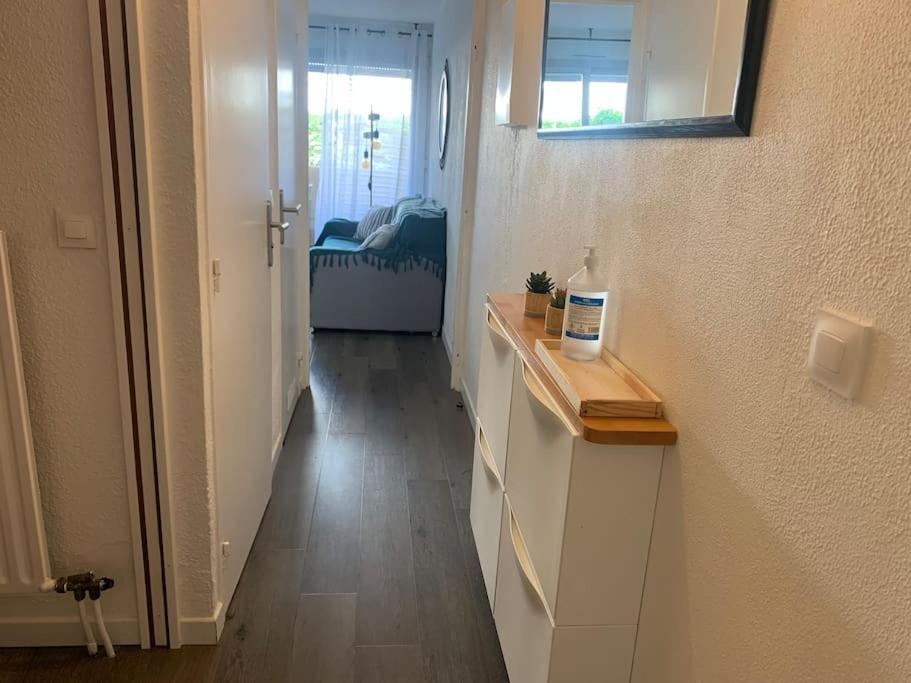 Chaleureux Appartement Face Au Port Sta Lucia, Tout A Pieds, Wifi Сен-Рафаель Екстер'єр фото