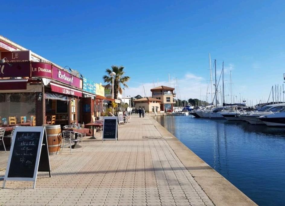 Chaleureux Appartement Face Au Port Sta Lucia, Tout A Pieds, Wifi Сен-Рафаель Екстер'єр фото